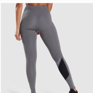 Gymshark Asymmetrical (S)